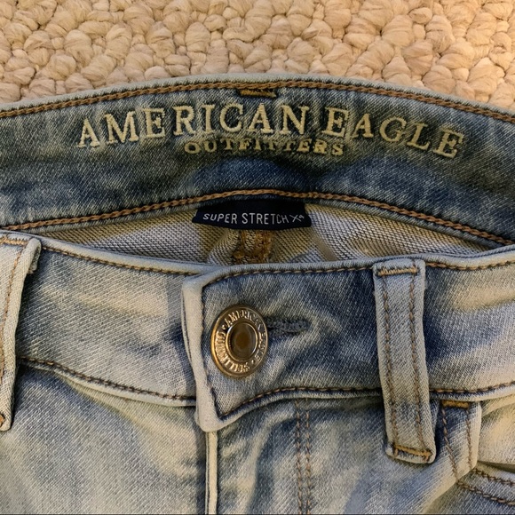 American Eagle Light Wash SHORT Skinny Jeans - Picture 3 of 3